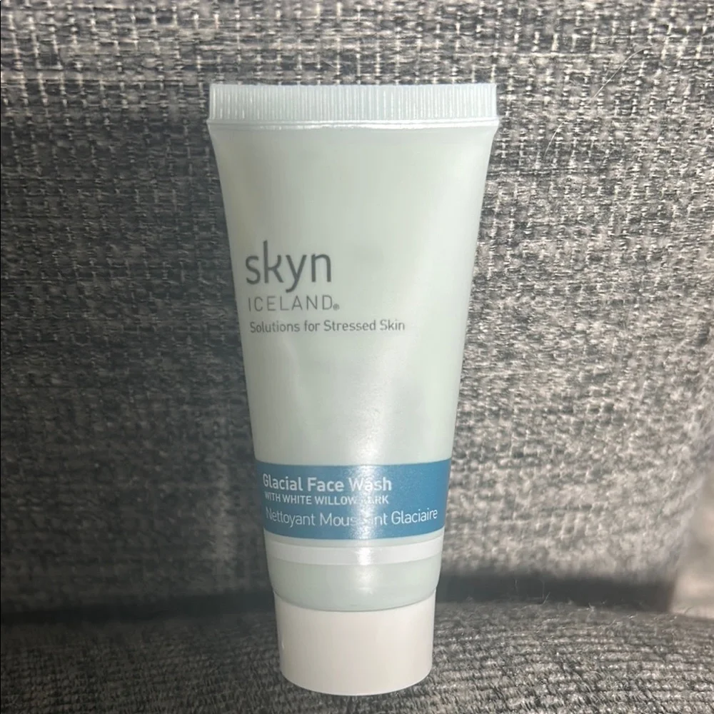 BUNDLE OF 5- Skyn Iceland Glacial Face Wash - Picture 1 of 2